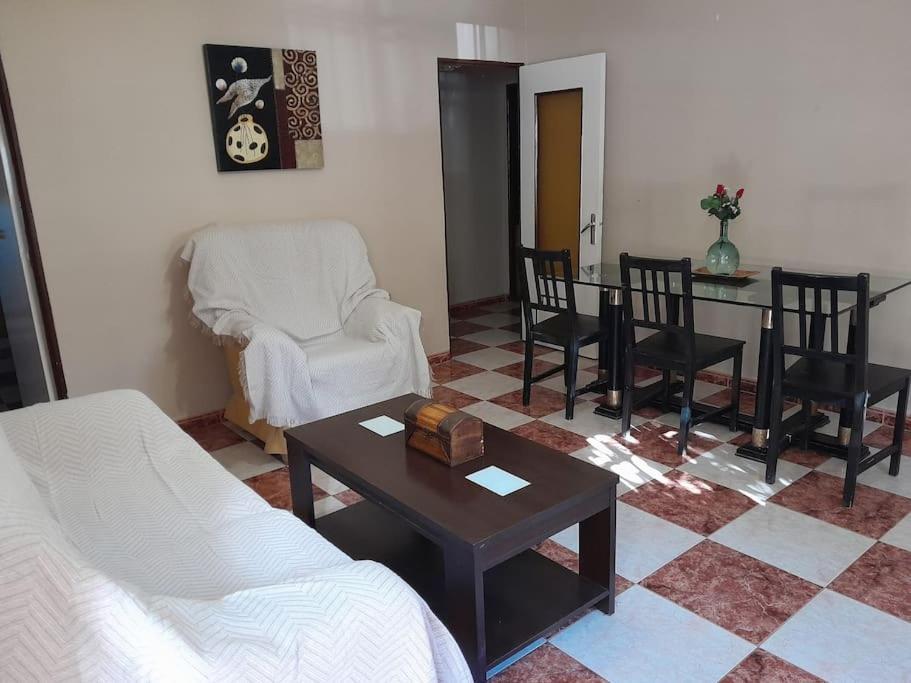 Апартаменты Disfruta De Un Barrio Tranquilo Алькала-де-Гвадаира Экстерьер фото